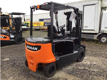 Elektrikli forklift Doosan B35X-7 PLUS: fotoğraf 3