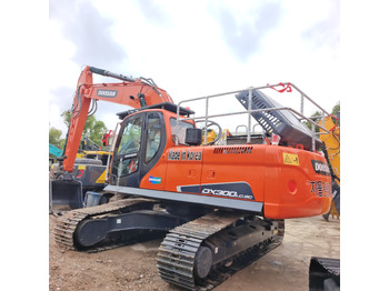 Paletli ekskavatör DOOSAN DX340LC