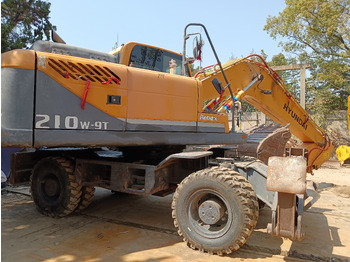 Tekerlekli ekskavatör HYUNDAI R210