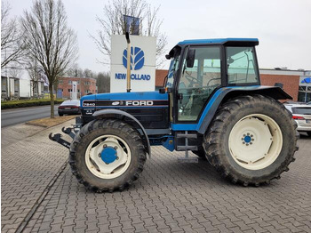 Traktör NEW HOLLAND