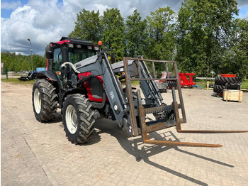 Traktör VALTRA A-series