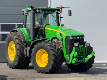 Traktör JOHN DEERE 8530