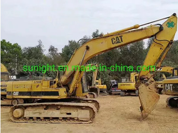 Paletli ekskavatör CATERPILLAR E200B