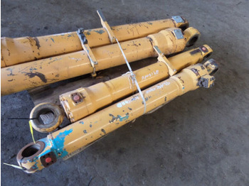 Hidrolik silindir LIEBHERR