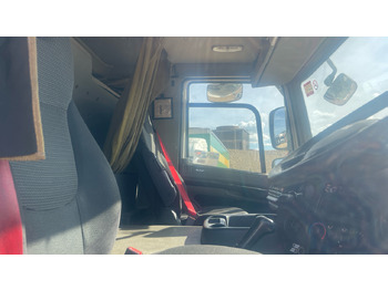 Kapalı kasa kamyon DAF CF 65.220: fotoğraf 5