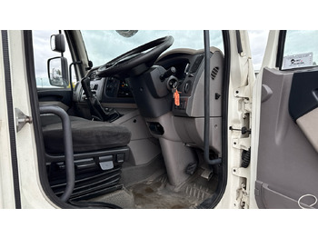 Sal/ Açık kasa kamyon, Vinçli kamyon DAF LF 150: fotoğraf 5 Sal/ Açık kasa kamyon, Vinçli kamyon DAF LF 150: fotoğraf 5