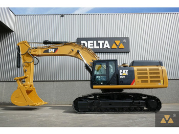 Paletli ekskavatör CATERPILLAR 352F