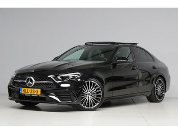 Sedan araba MERCEDES-BENZ