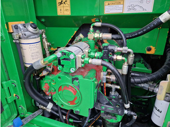 Tekerlekli ekskavatör Hyundai Robex 160W-9A met 6-cilinder Cummins motor: fotoğraf 4