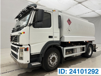 Tanker kamyon VOLVO FM9 260