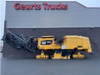 Asfalt döşeme aracı Caterpillar PM622 CRAWLER PROFILER/ASFALTFREESMACHINE/ASPHALTFRÄSEN-MASCHINE: fotoğraf 2