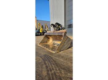 Caterpillar CAT DCT Bucket CW40S Kantelbak finansal kiralama Caterpillar CAT DCT Bucket CW40S Kantelbak: fotoğraf 2 Caterpillar CAT DCT Bucket CW40S Kantelbak finansal kiralama Caterpillar CAT DCT Bucket CW40S Kantelbak: fotoğraf 2