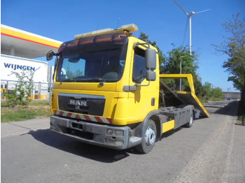Araba taşıyıcı kamyon MAN TGL 8.220