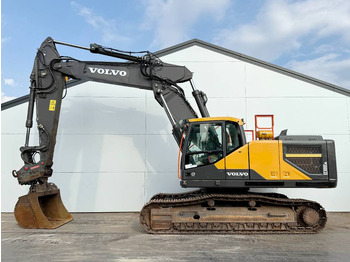 Paletli ekskavatör VOLVO EC300ENL