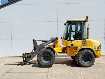 Tekerlekli yükleyici VOLVO L35