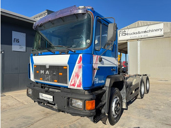 Şasi kamyon MAN 25.272