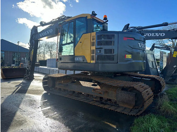 Paletli ekskavatör VOLVO ECR235EL