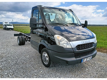 Şasi kamyon IVECO Daily 35C15