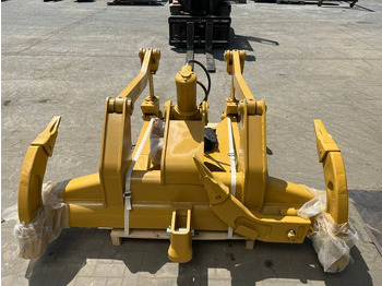 Işlema makinası CATERPILLAR