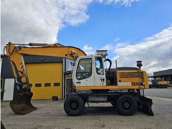 Tekerlekli ekskavatör LIEBHERR A 914