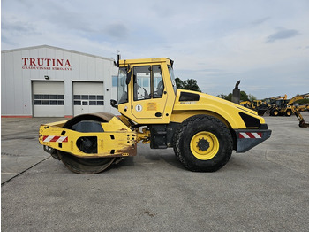 Kompaktör BOMAG BW213DH-4