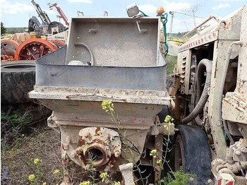 Sabit beton pompası