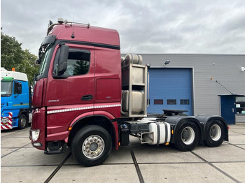 Çekici MERCEDES-BENZ Arocs 3363