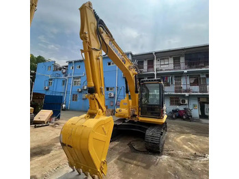 Paletli ekskavatör KOMATSU PC130-7