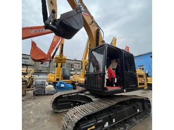 Paletli ekskavatör SANY