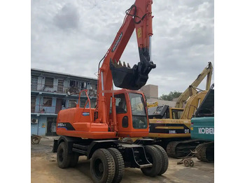 Paletli ekskavatör DOOSAN DH150W-7