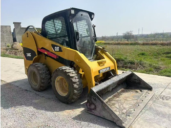 Mini yükleyici CATERPILLAR