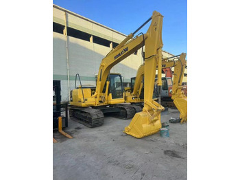 Paletli ekskavatör KOMATSU PC130