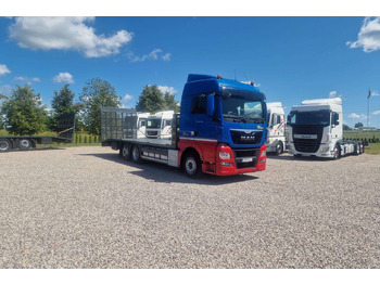 Araba taşıyıcı kamyon MAN TGX 26.440