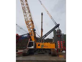 Paletli vinç LIEBHERR