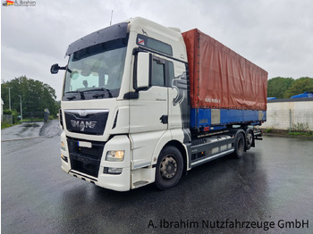 Tenteli kamyon MAN TGX 26.440