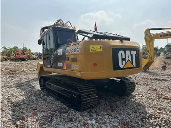 Paletli ekskavatör CATERPILLAR 320D2
