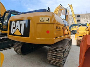 Paletli ekskavatör CATERPILLAR 320D2