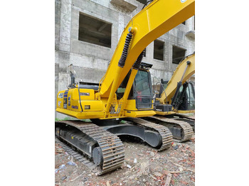 Paletli ekskavatör KOMATSU PC200-8