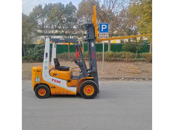 Dizel forklift TCM