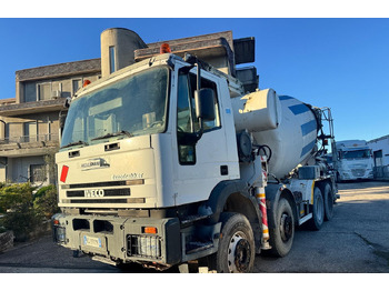 Mobil beton pompası IVECO Trakker