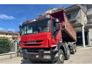 Damperli kamyon IVECO Trakker