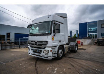 Çekici MERCEDES-BENZ Actros 1844