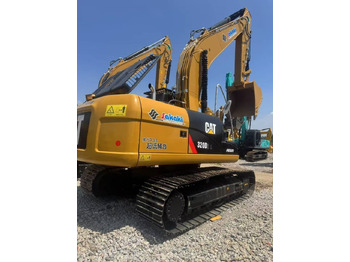 Paletli ekskavatör CATERPILLAR 320D2