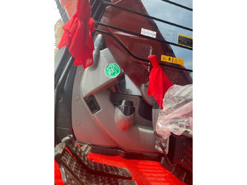 Paletli ekskavatör Hitachi ZX 200: fotoğraf 3
