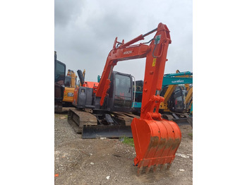 Paletli ekskavatör HITACHI ZX70