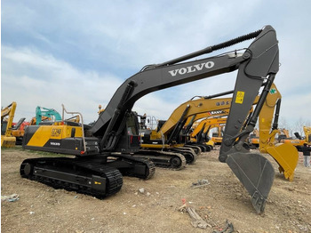 Paletli ekskavatör VOLVO EC240