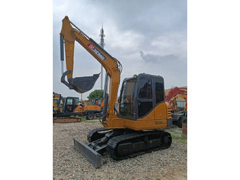 Mini ekskavatör XCMG XE60DA