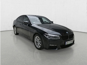 Binek araba BMW