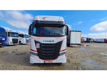 IVECO AS440ST/FP LT LNG CIĄGNIK SIODŁOWY finansal kiralama IVECO AS440ST/FP LT LNG CIĄGNIK SIODŁOWY: fotoğraf 2