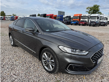 Binek araba FORD